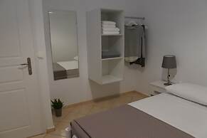 Rampelia apartments
