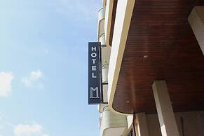 Hotel M