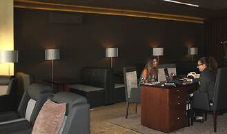 Hotel M
