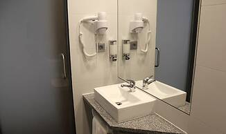 Hotel M