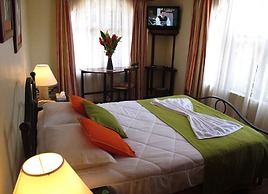 Las Cumbres Inn