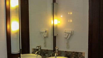 Tanza Oasis Hotel and Resort