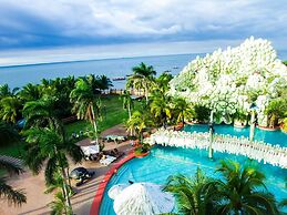 Tanza Oasis Hotel and Resort