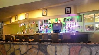 Tanza Oasis Hotel and Resort
