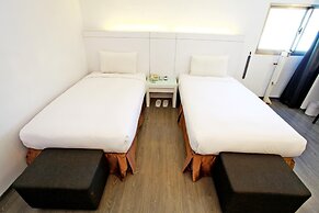 Yes Hotel
