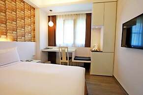 Yes Hotel