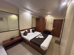 Hotel Lucky Goregaon