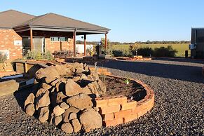 Axedale Cabin Accommodation