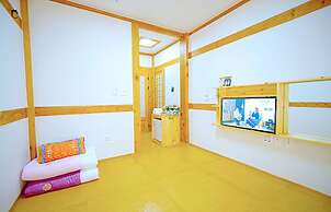 Lee Ga Hanok