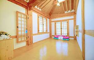 Lee Ga Hanok