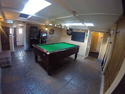 The College Arms
