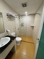 Aeton Hotel