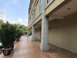 Aeton Hotel