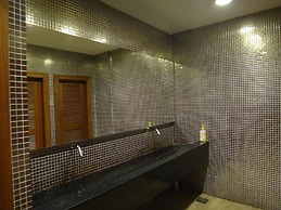 Aeton Hotel