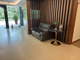 Aeton Hotel