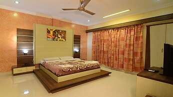 Hotel Ashlesh