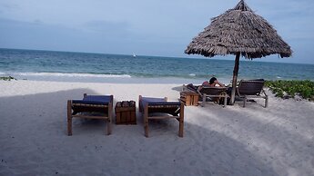 Blue Earth Beach Bungalows