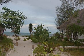 Blue Earth Beach Bungalows