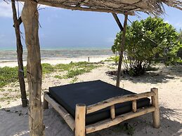 Blue Earth Beach Bungalows