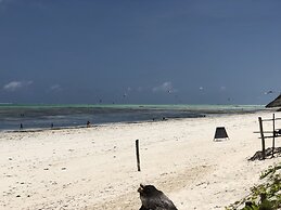 Blue Earth Beach Bungalows