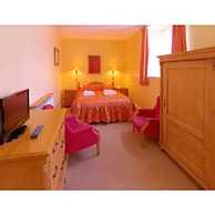 Wynnstay Hotel