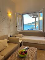 Heliotropio Studios & Apartments