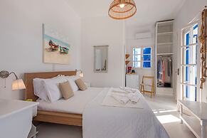 Heliotropio Studios & Apartments