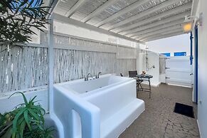 Heliotropio Studios & Apartments