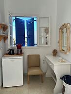 Heliotropio Studios & Apartments