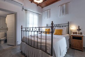 Heliotropio Studios & Apartments