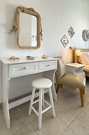 Heliotropio Studios & Apartments