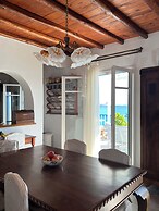Heliotropio Studios & Apartments