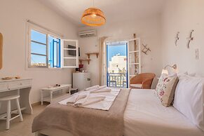 Heliotropio Studios & Apartments
