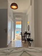 Heliotropio Studios & Apartments