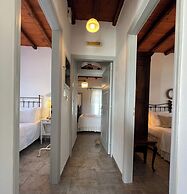 Heliotropio Studios & Apartments