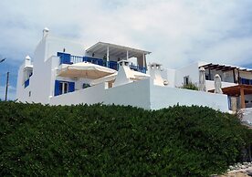 Heliotropio Studios & Apartments