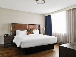 Metcalfe Hotel Ottawa by Gray Collection