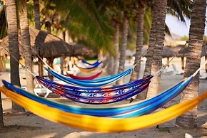 Punta Sal Suites & Bungalows Resort