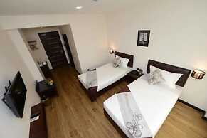 Hotel Lexus Yangon