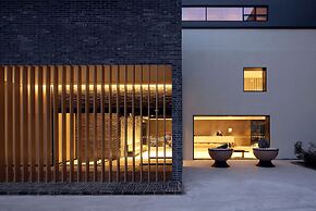 Dukgu Oncheon Condo