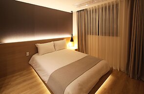 Dukgu Oncheon Condo