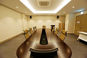 Dukgu Oncheon Condo