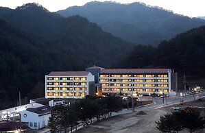 Dukgu Oncheon Condo