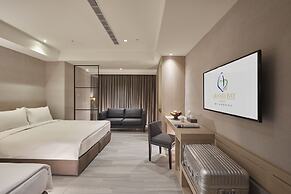 Grand Bay Resort