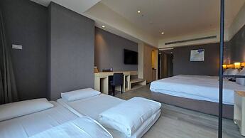 Grand Bay Resort