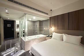 Grand Bay Resort