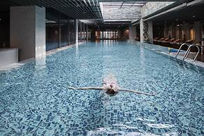Grand Bay Resort