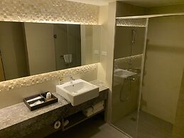 Grand Bay Resort