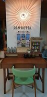 J2 Hotel