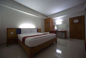 J2 Hotel